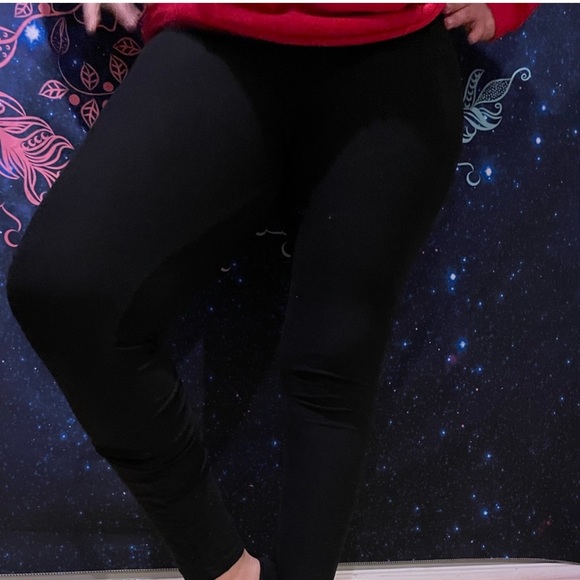 Bobbie Brooks Leggings (2 total). Black and Leopard. Both “M” sizes. - Picture 6 of 12